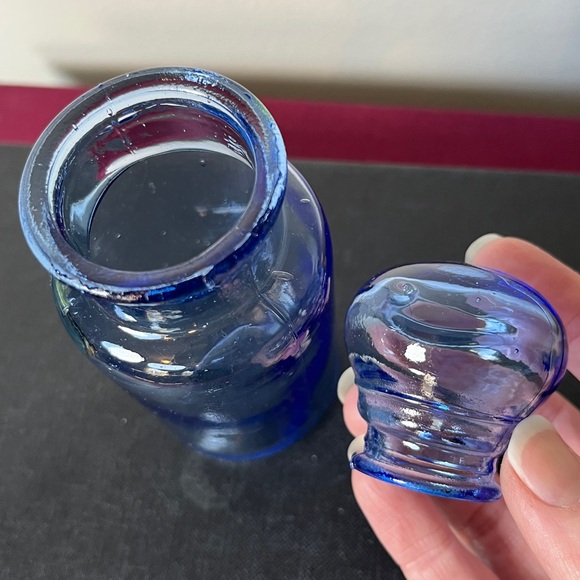 Vintage Blue Glass Mini Apothecary Jar Bubble Lid Taiwan - Picture 5 of 5